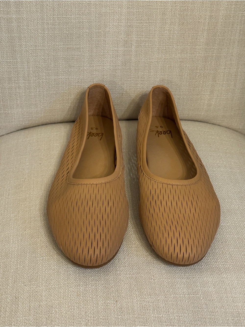 Beek Swiftlet Perforated Flats in Honey